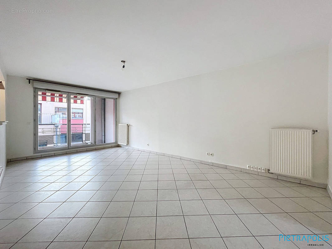 Appartement à LYON-9E