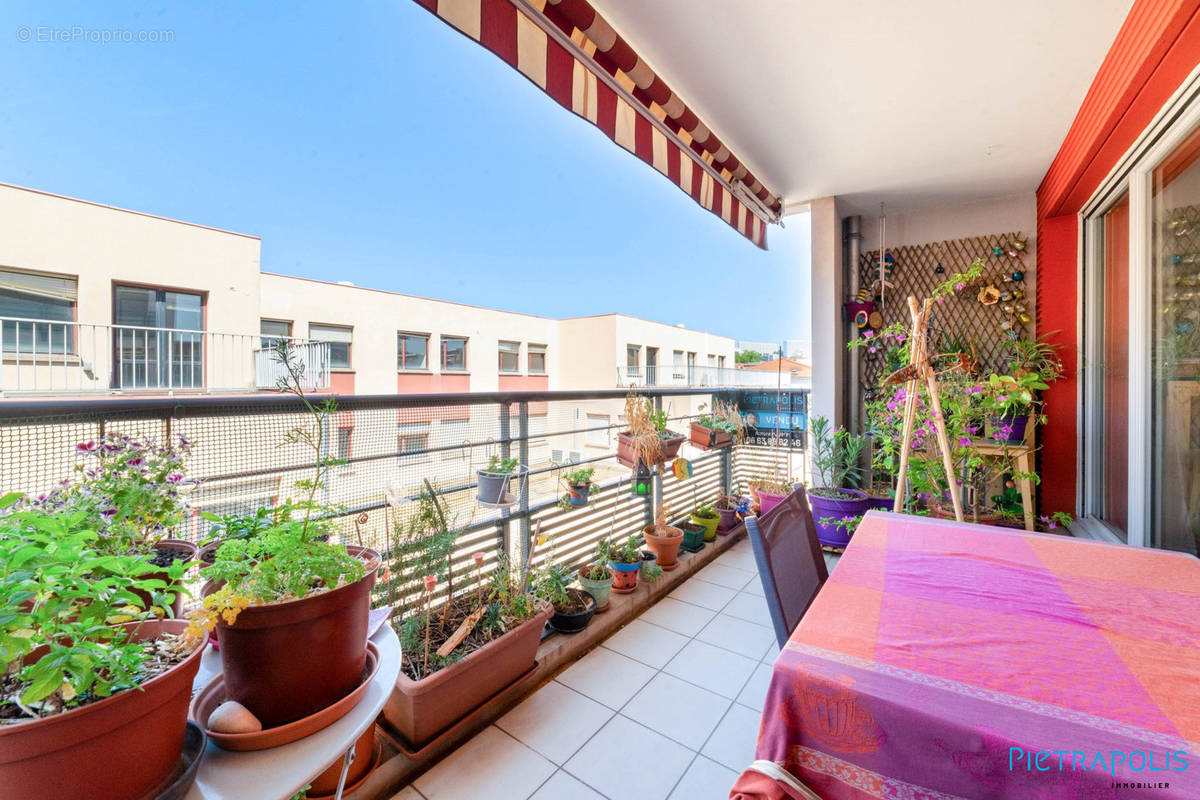 Appartement à LYON-9E