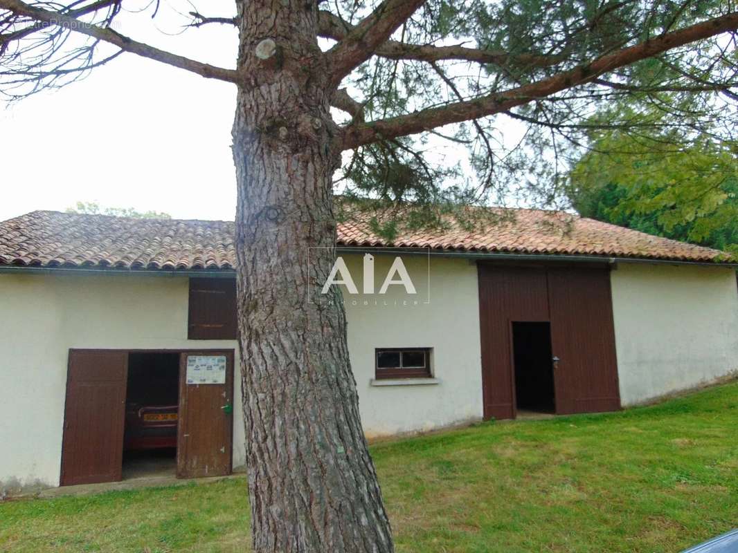 Maison à LE BOUCHAGE