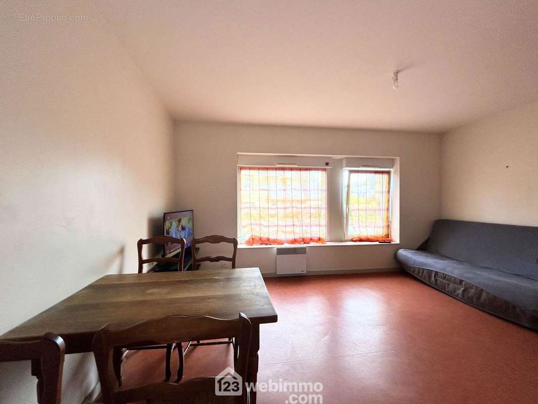 Appartement à TREDREZ-LOCQUEMEAU