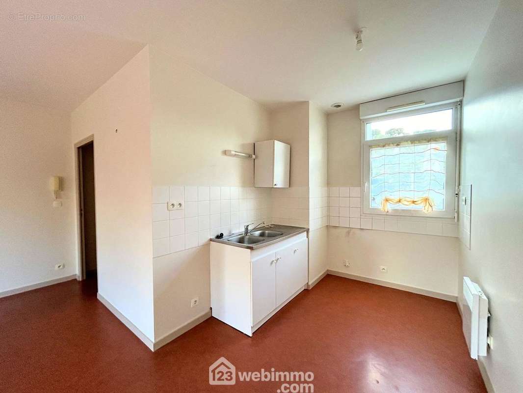 Appartement à TREDREZ-LOCQUEMEAU