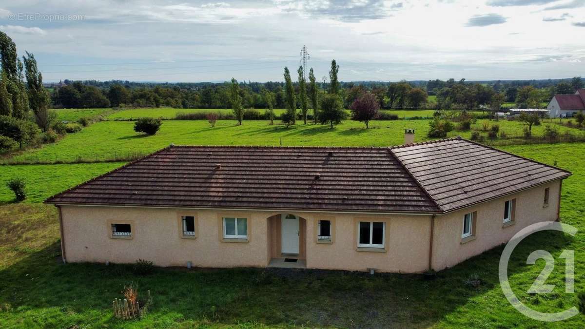 Maison à SAINT-POURCAIN-SUR-BESBRE