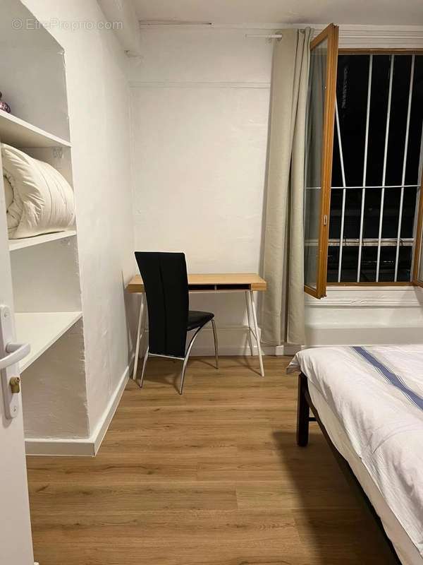 Appartement à PARIS-10E