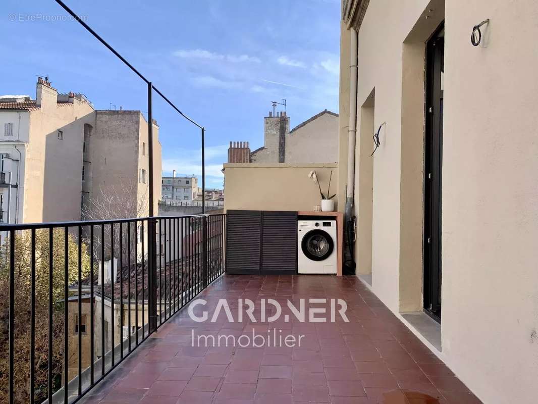 Appartement à MARSEILLE-8E