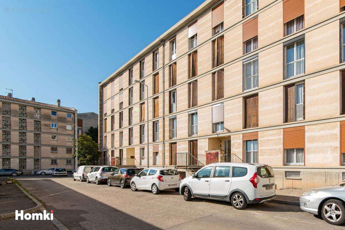 Appartement à SALON-DE-PROVENCE