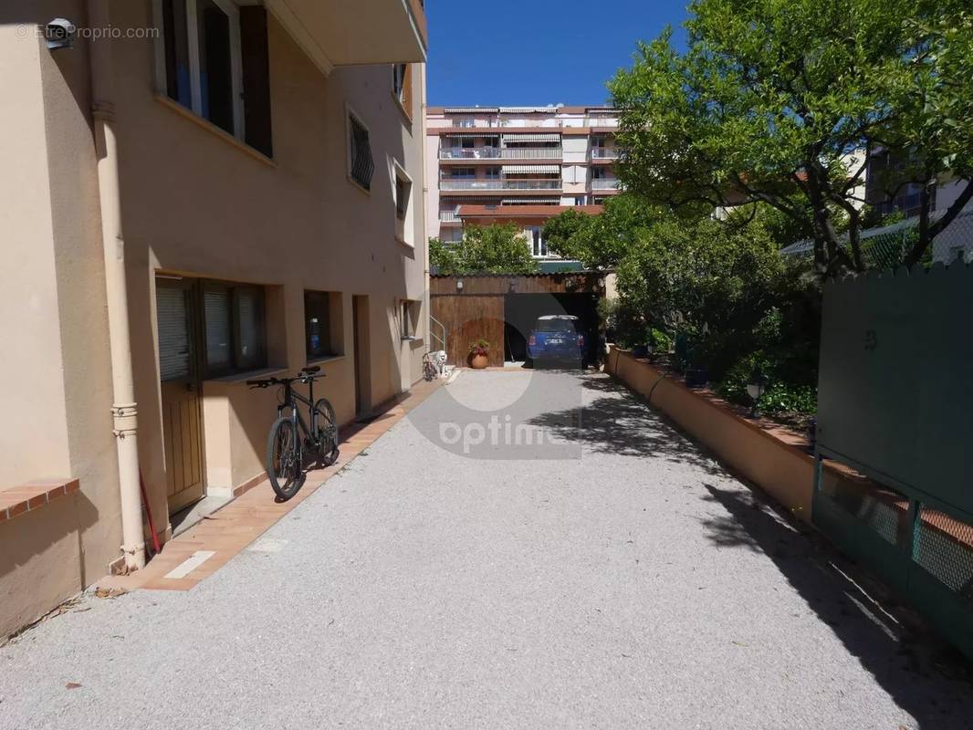 Appartement à ROQUEBRUNE-CAP-MARTIN