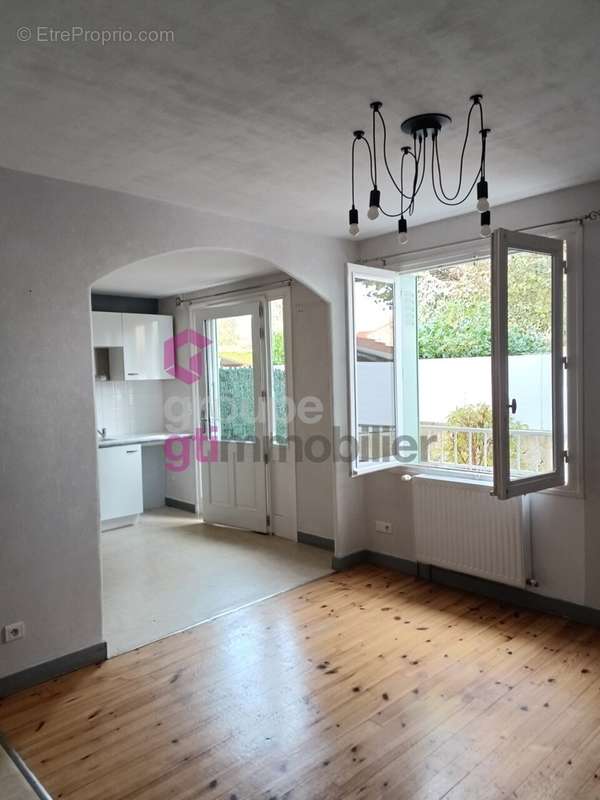 Appartement à LURIECQ