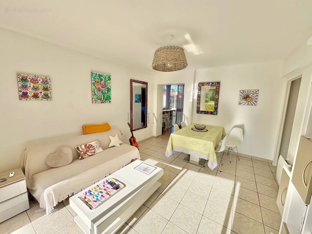 Appartement à FREJUS