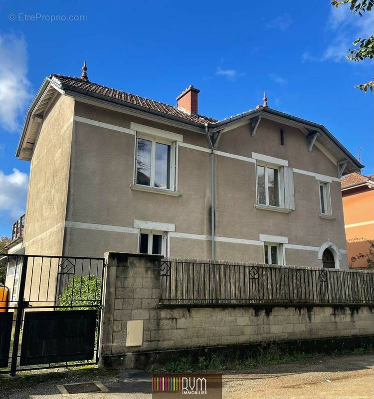 Maison à COLIGNY