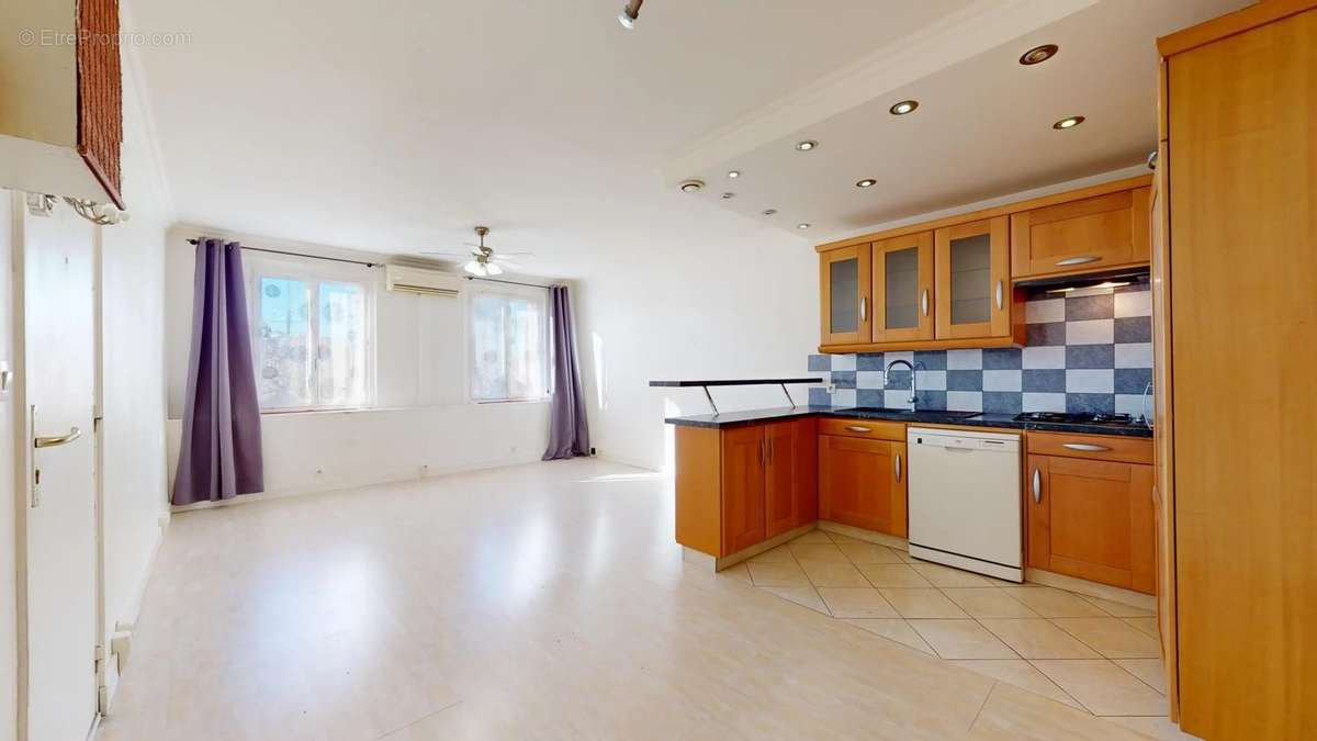 Appartement à CLICHY-SOUS-BOIS