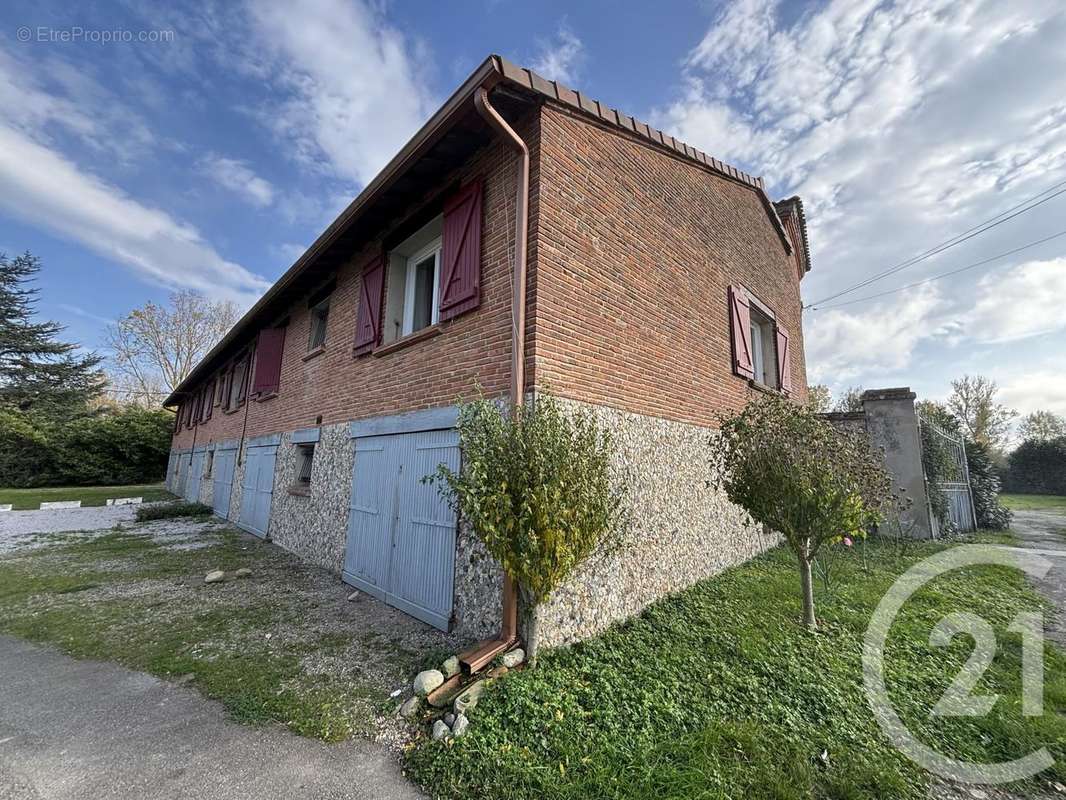 Maison à CLERMONT-LE-FORT