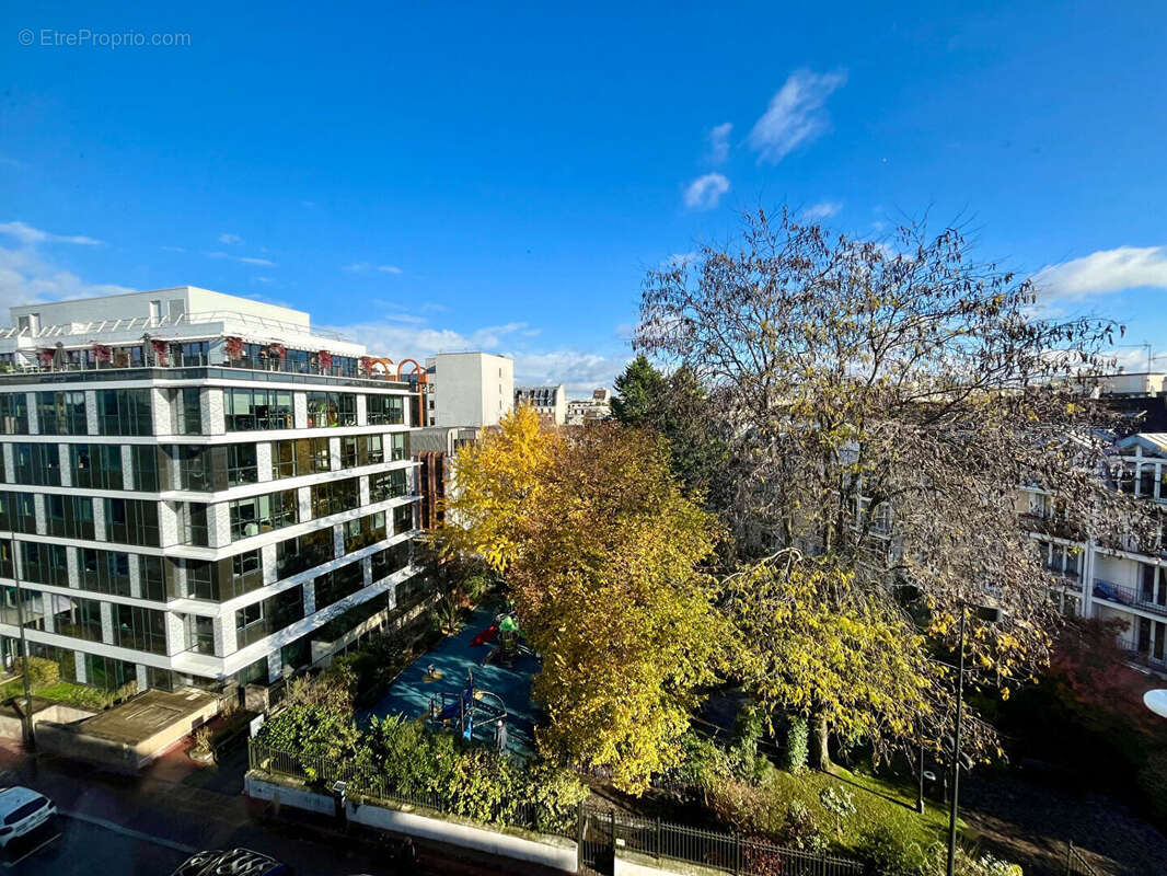 Appartement à NEUILLY-SUR-SEINE