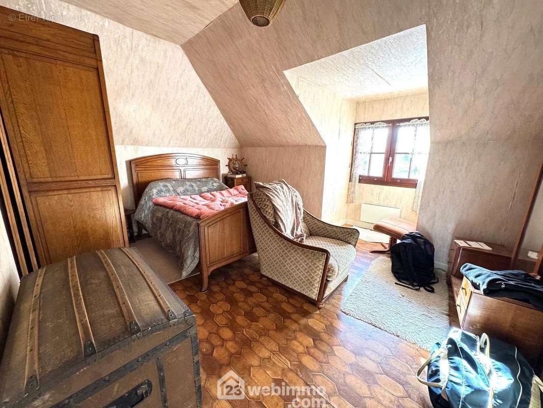 voici la troisième chambre - Maison à BONDOUFLE