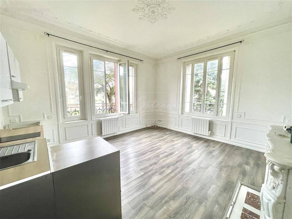 Appartement à MAISSE