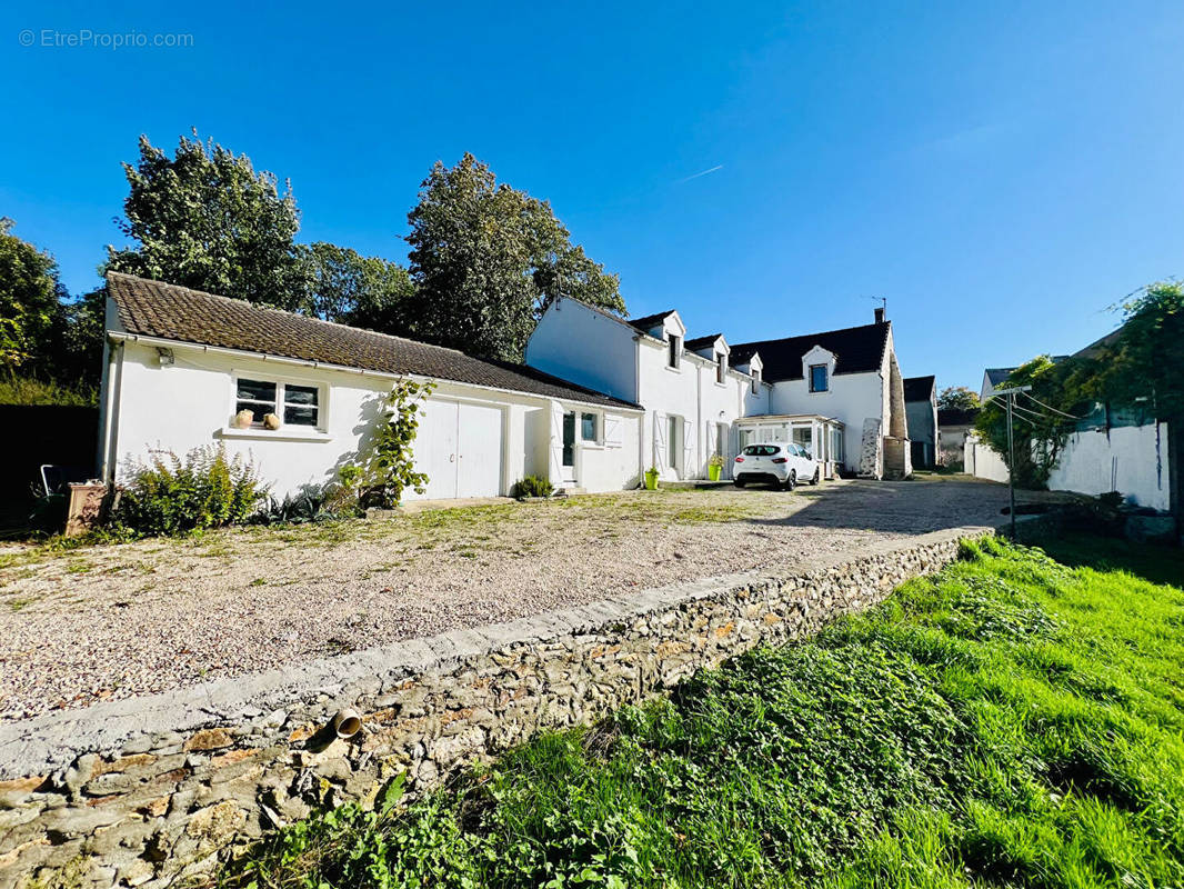 Maison à MONTGE-EN-GOELE