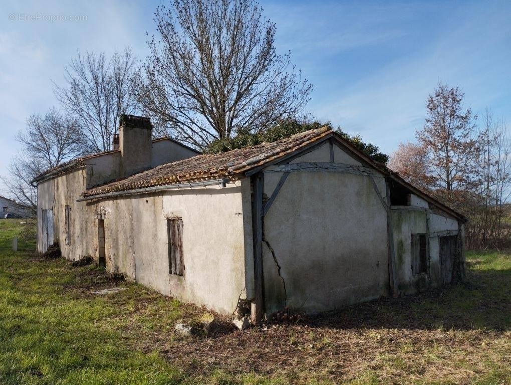 Maison à MONESTIER