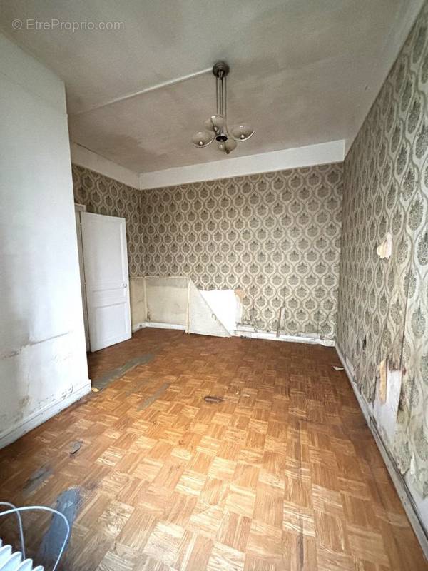 Appartement à PARIS-19E