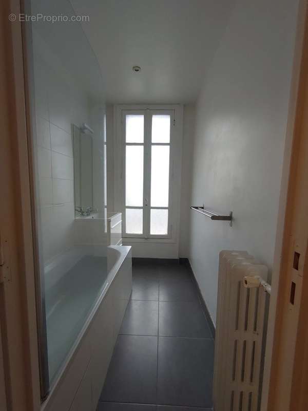 Appartement à PARIS-11E