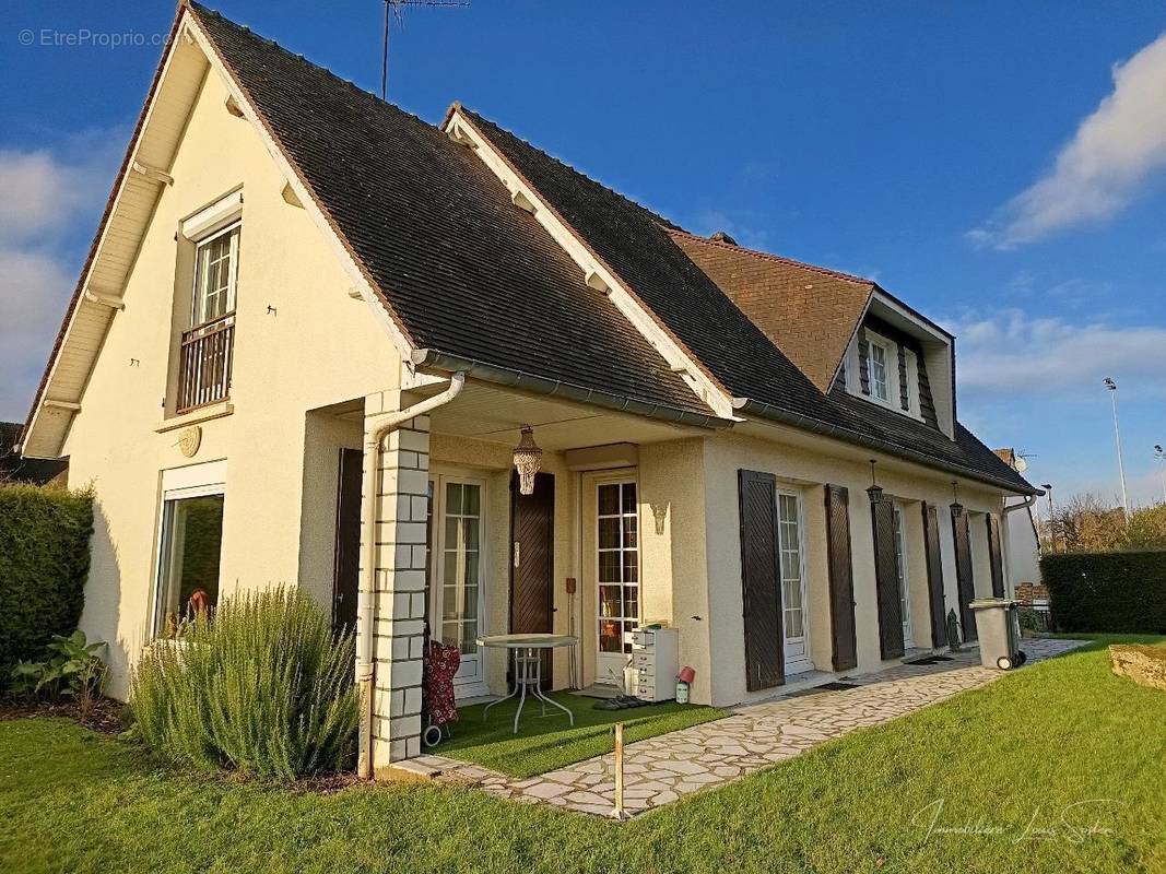 Maison à BEAUVAIS