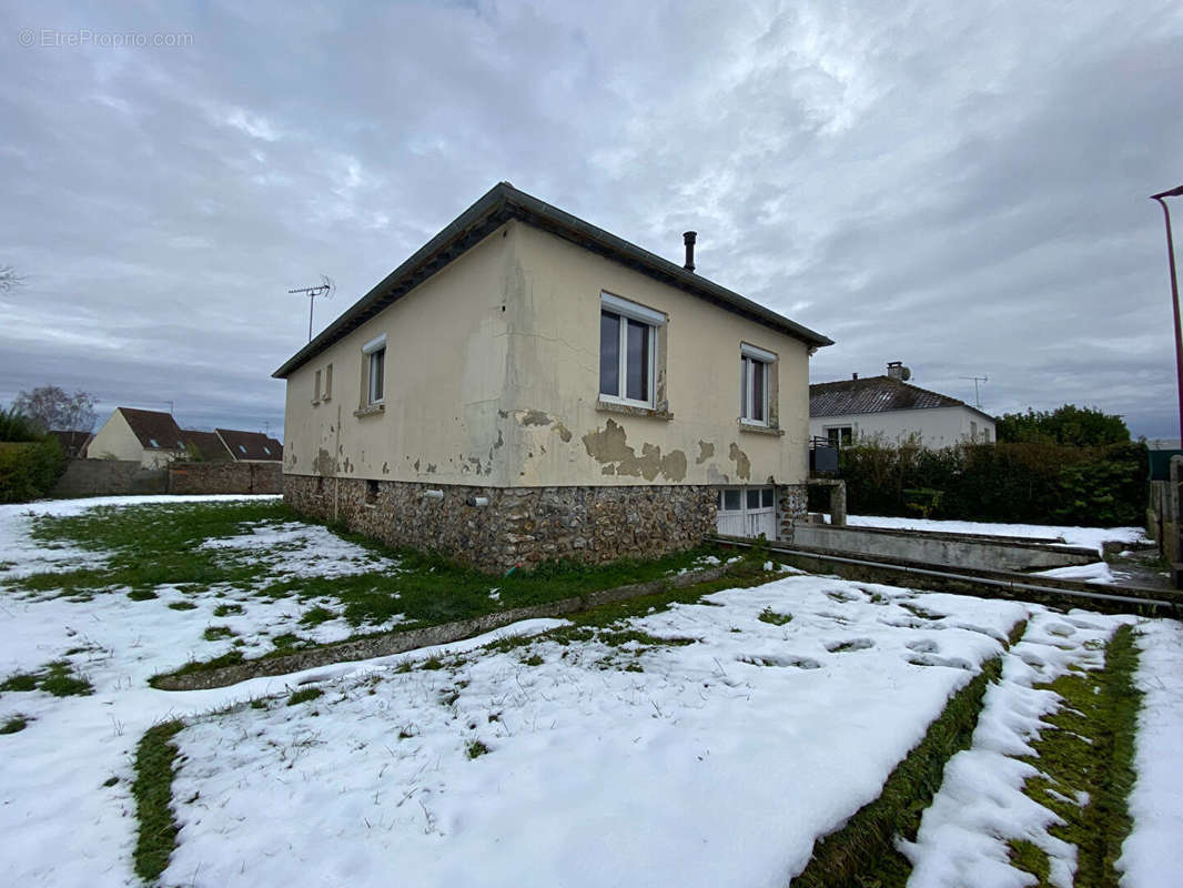 Maison à BRETEUIL