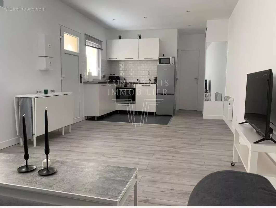 Appartement à COLOMBES