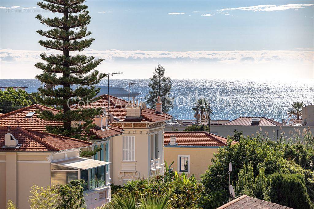 Appartement à BEAULIEU-SUR-MER