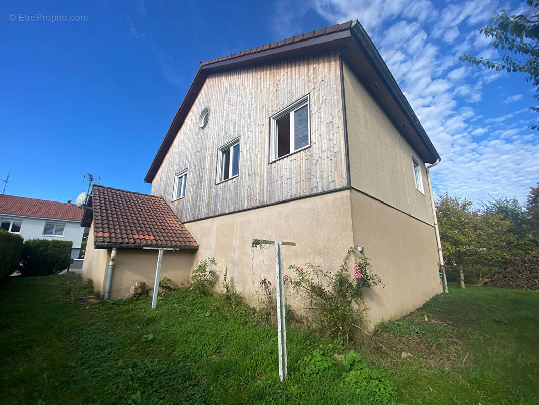 Maison à CONTREXEVILLE