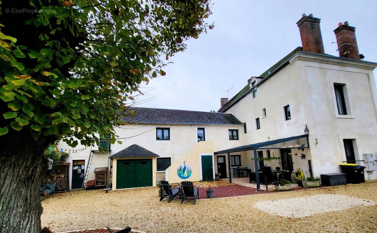 Maison à TOURNON-SAINT-MARTIN