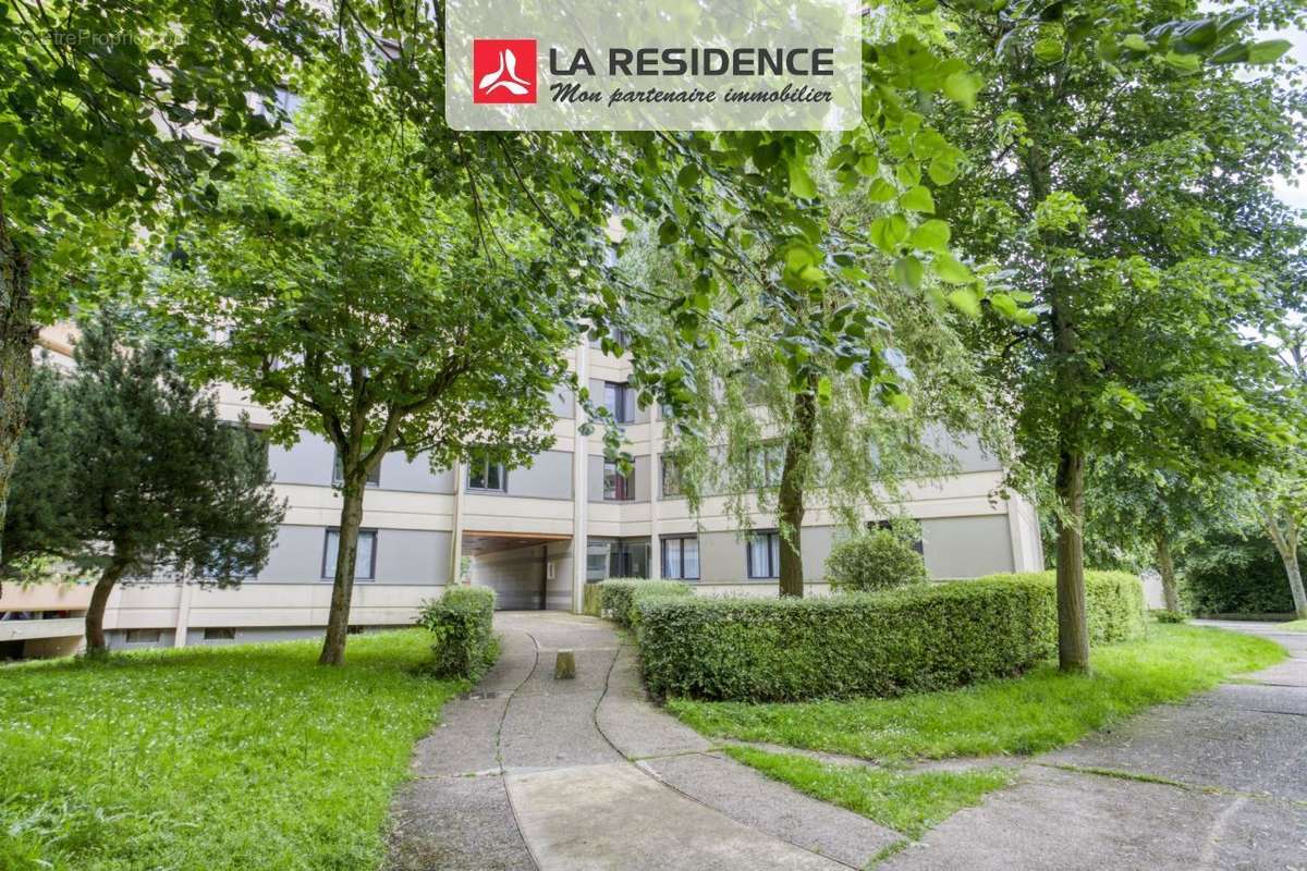 Appartement à MONTIGNY-LE-BRETONNEUX