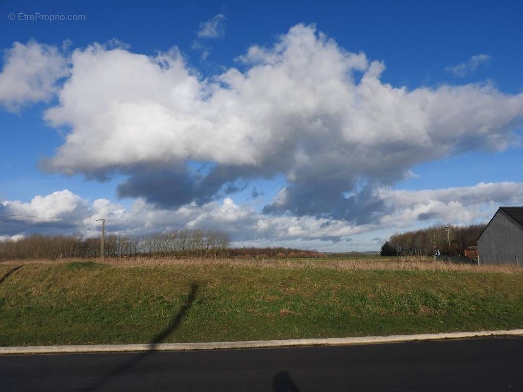 Terrain à BERTINCOURT