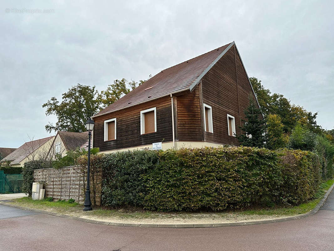 Maison à MILLY-LA-FORET