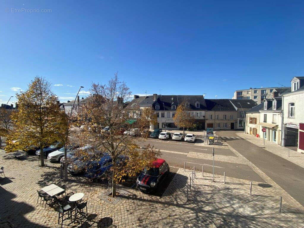 Appartement à NEUVILLE-AUX-BOIS