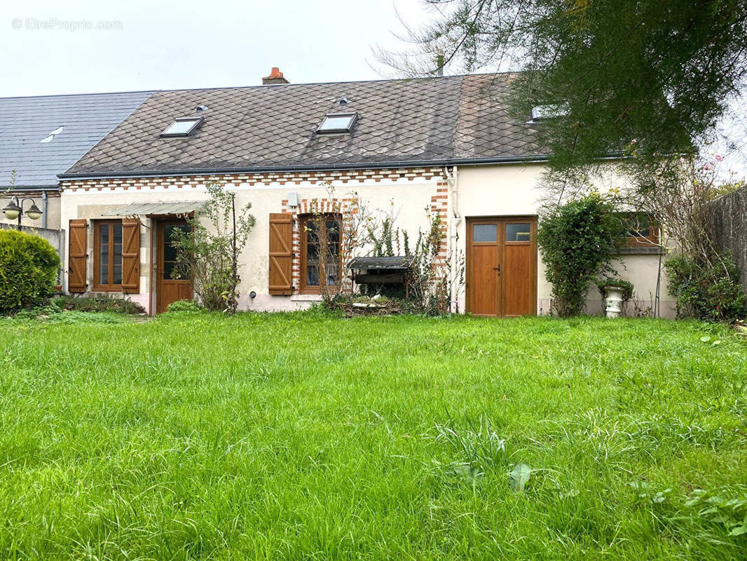 Maison à ASCHERES-LE-MARCHE