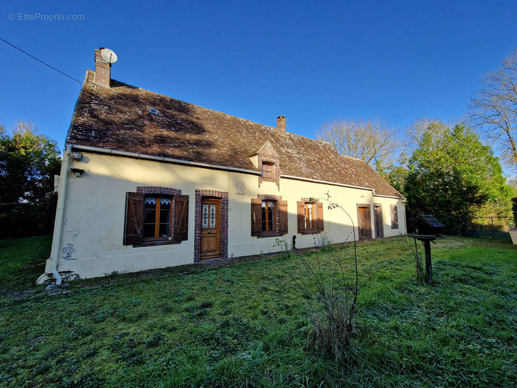 Maison à VAUPILLON