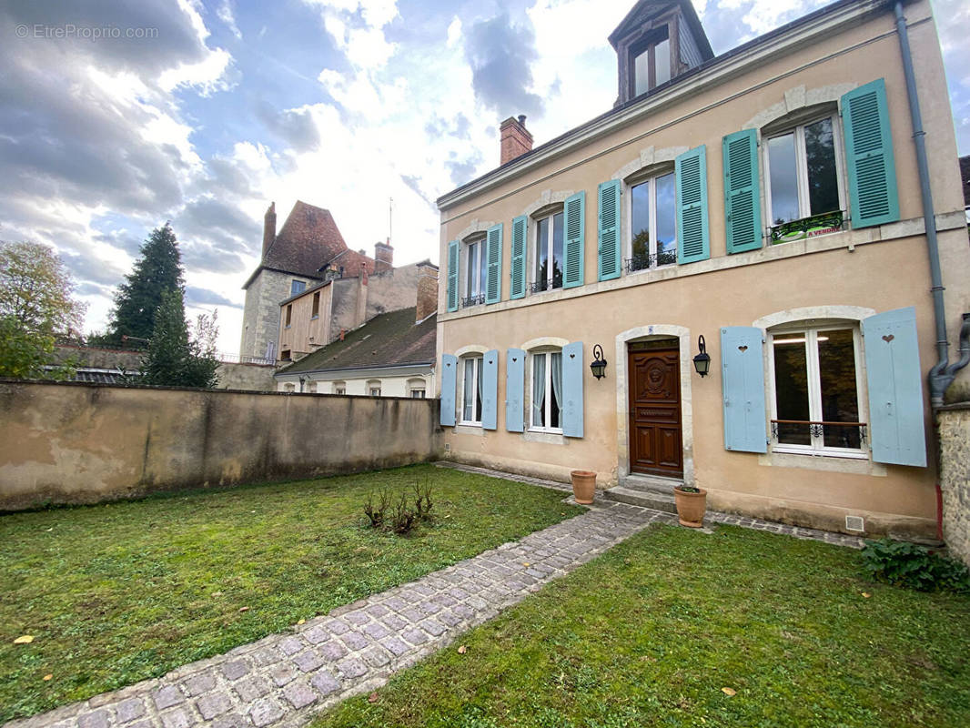 Maison à LA FERTE-BERNARD