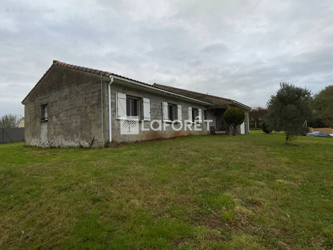 Maison à FAUCH