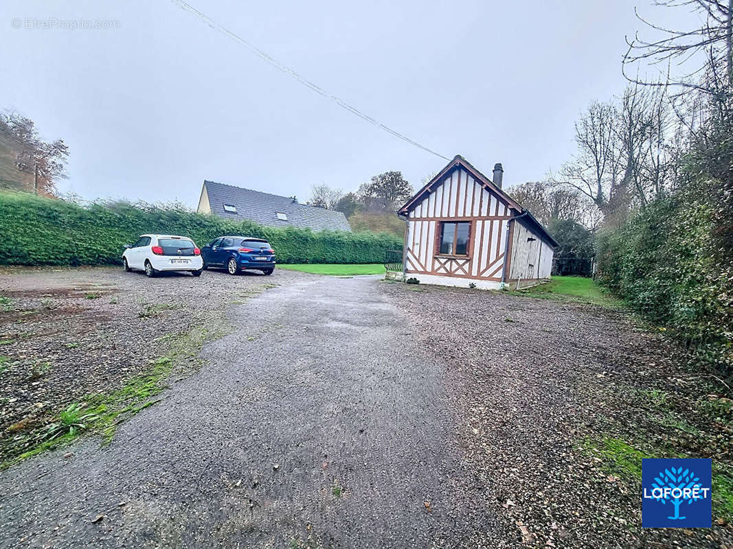 Maison à BRIONNE