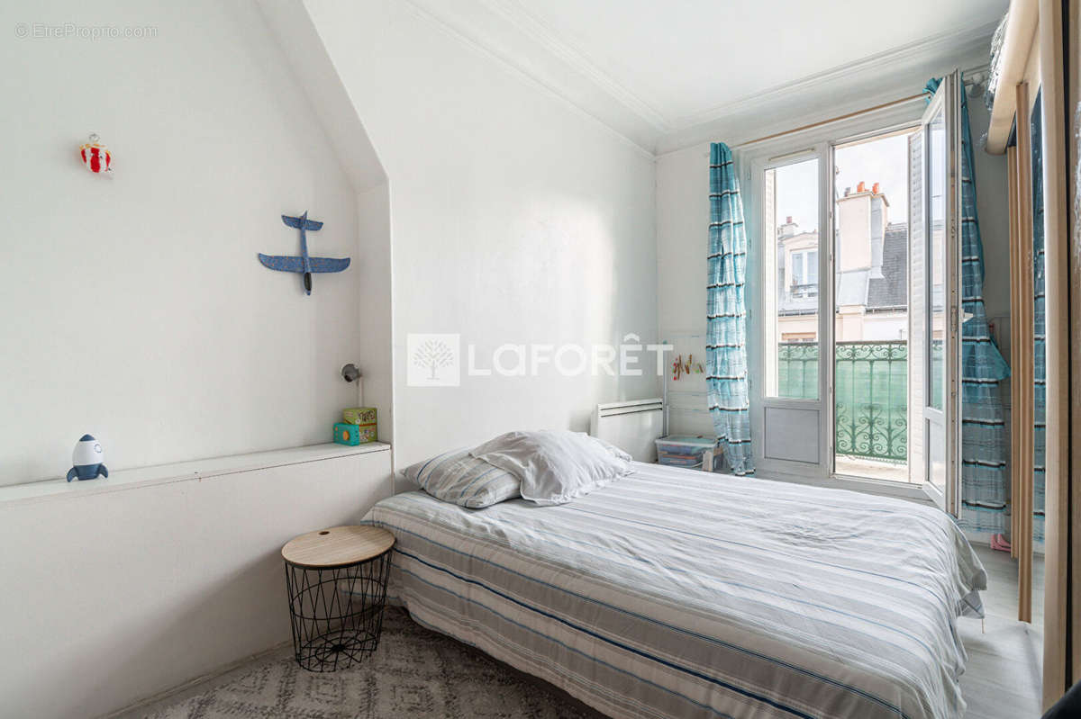 Appartement à PARIS-17E