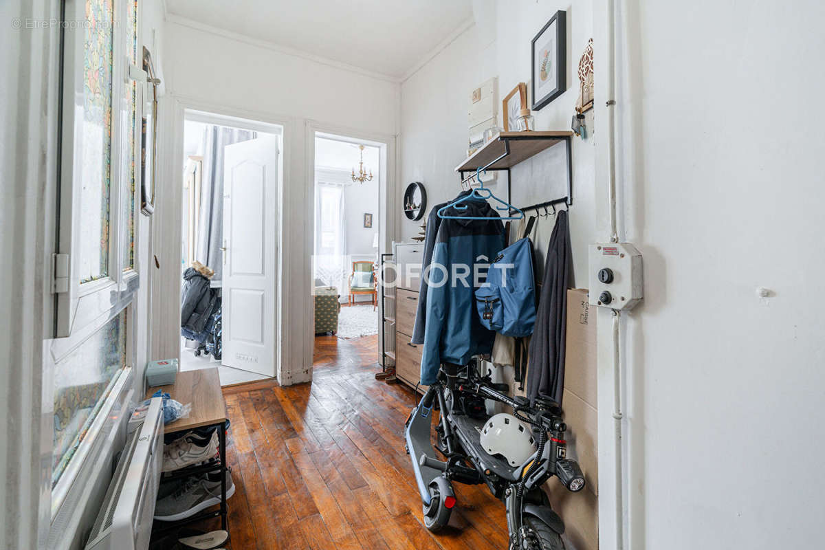 Appartement à PARIS-17E