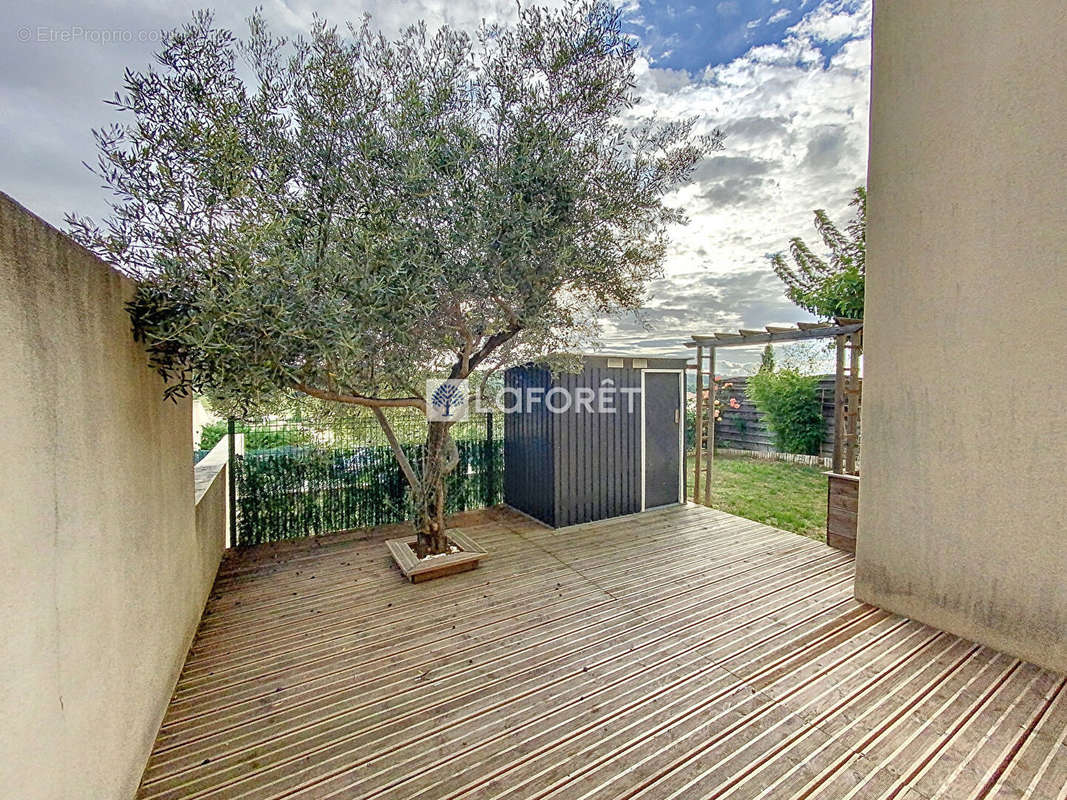 Appartement à LANCON-PROVENCE