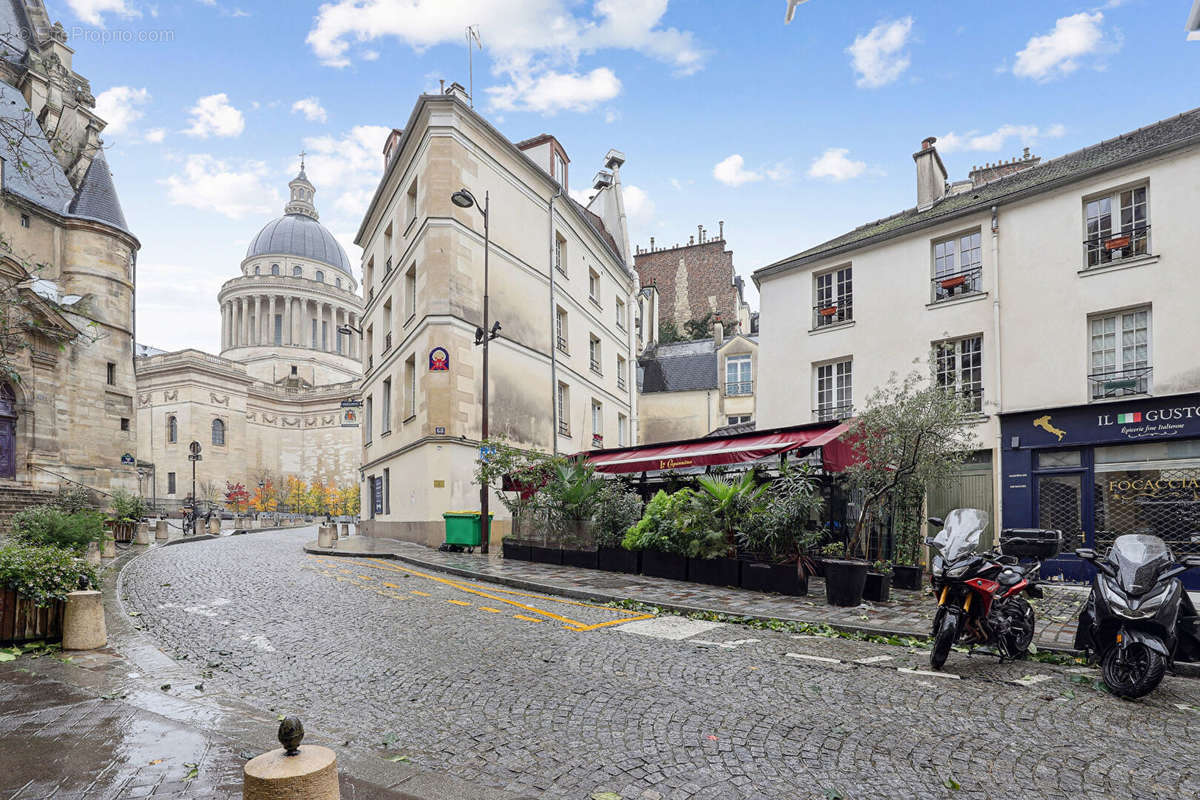 Appartement à PARIS-5E