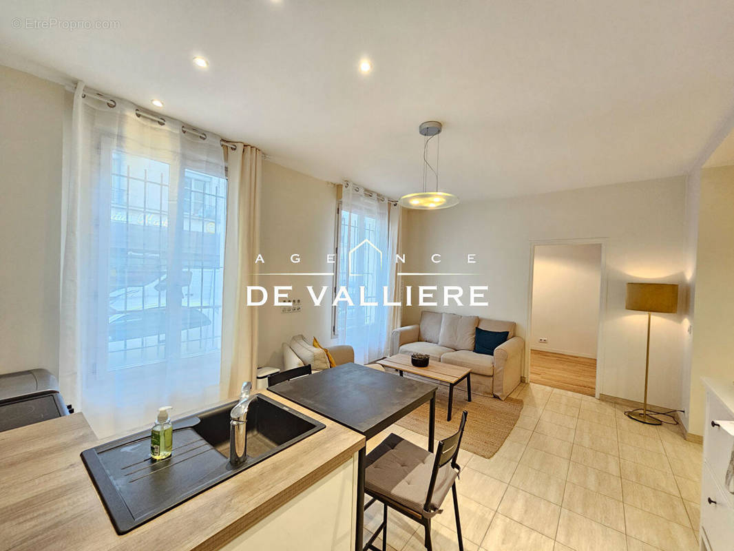 Appartement à SURESNES