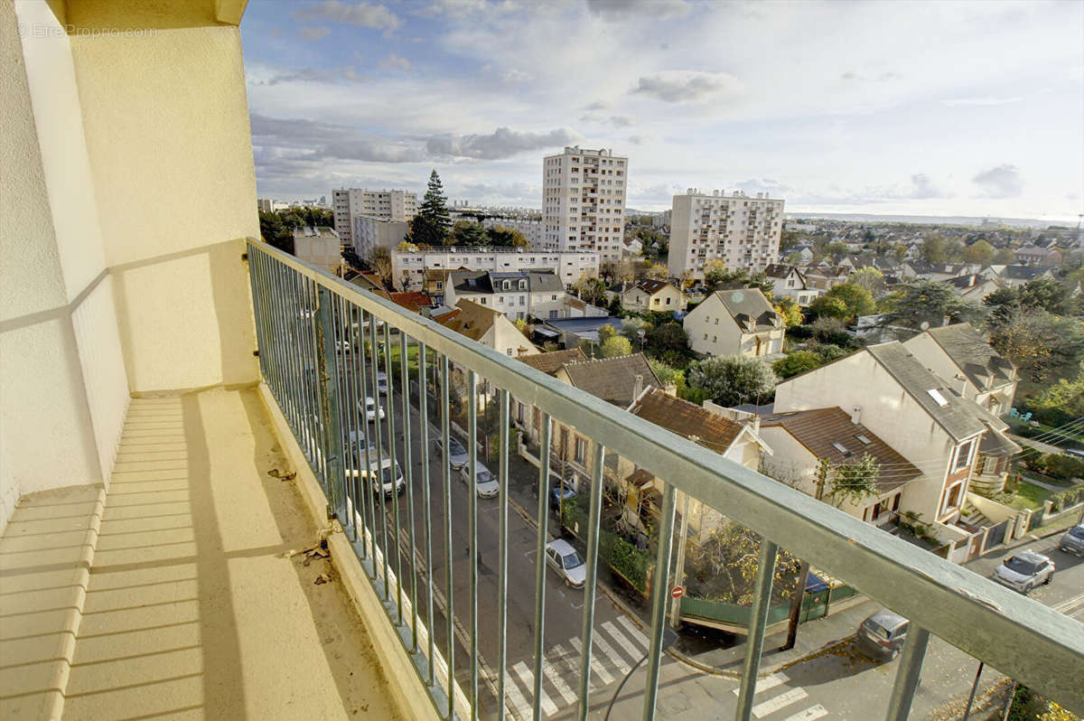 Appartement à SARTROUVILLE