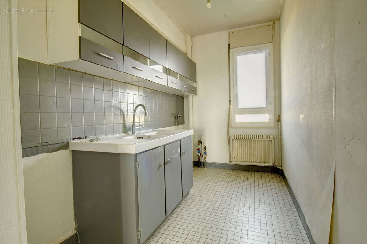 Appartement à SARTROUVILLE