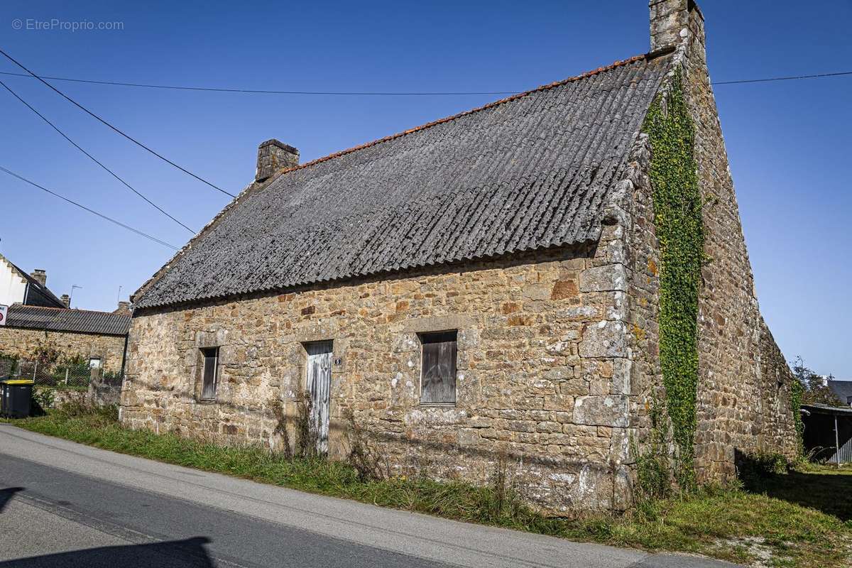 Maison à PLOEMEL