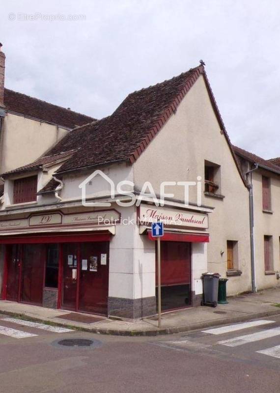 Photo 1 - Appartement à VILLENEUVE-SUR-YONNE