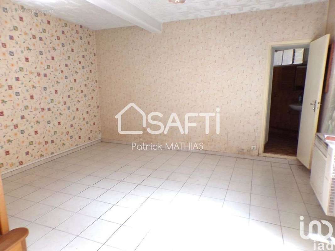 Photo 4 - Appartement à VILLENEUVE-SUR-YONNE