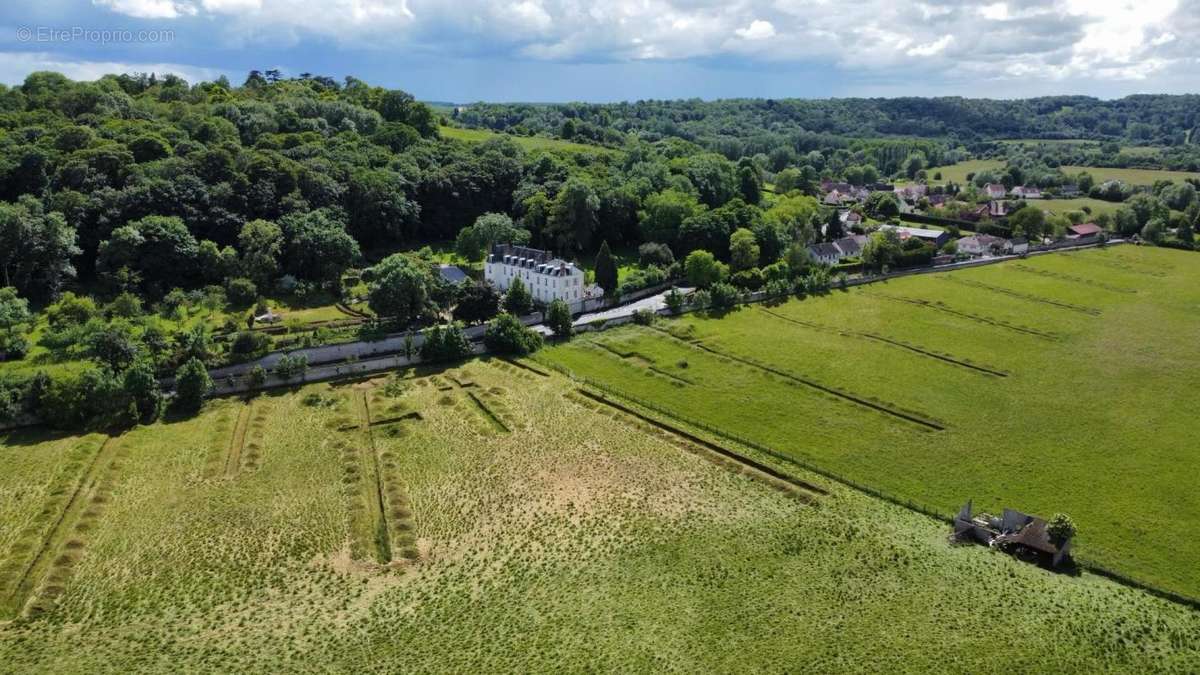 Terrain à CHAUMONT-EN-VEXIN