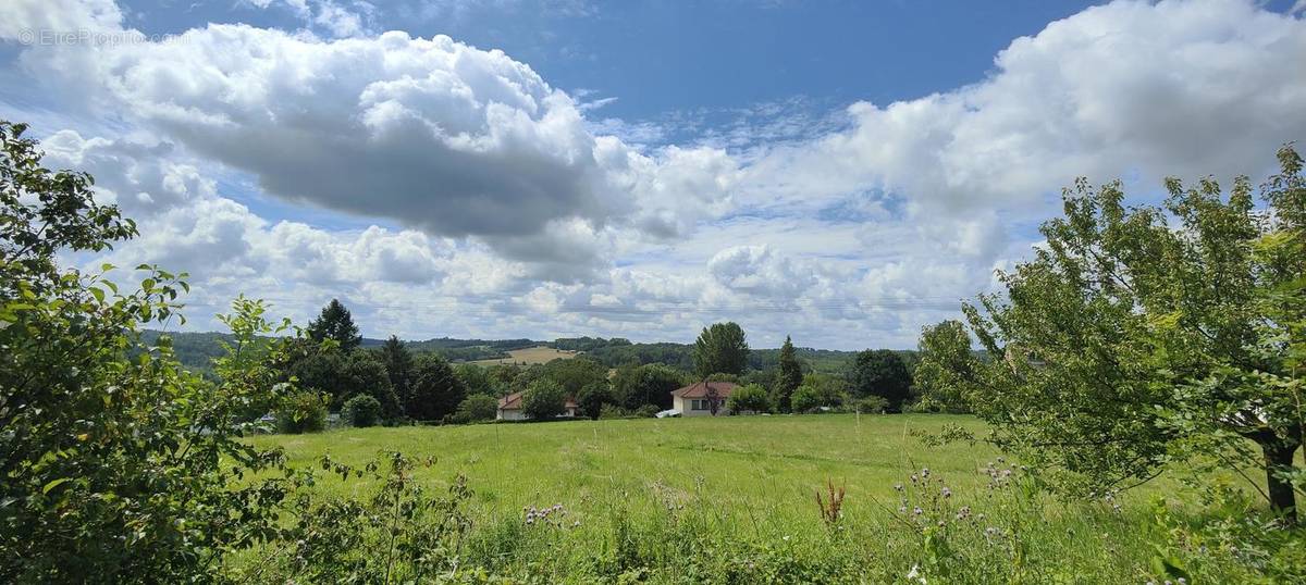 Terrain à BOULAZAC