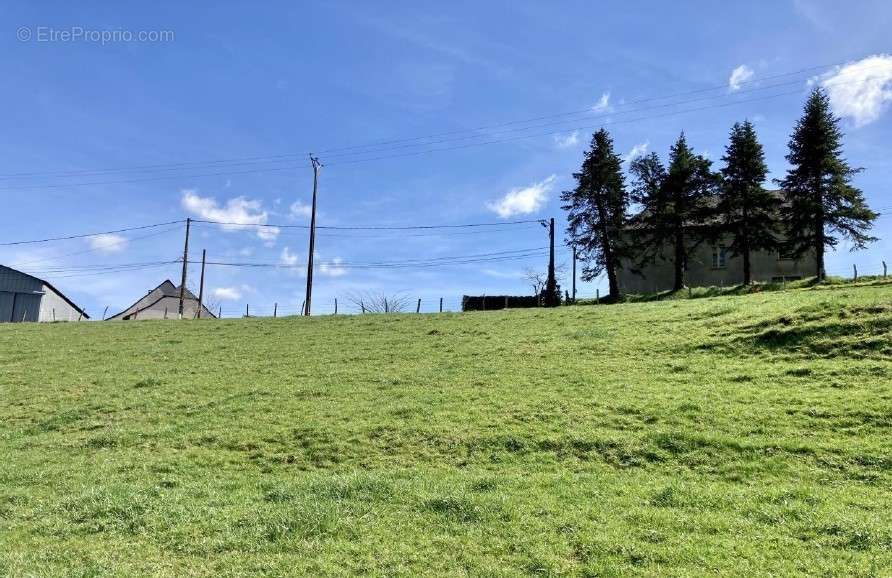 Terrain à ALLASSAC